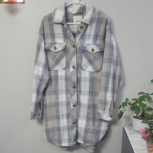 aerie Jackets & Blazers - Aerie Blue and White FLANNEL SHACKET